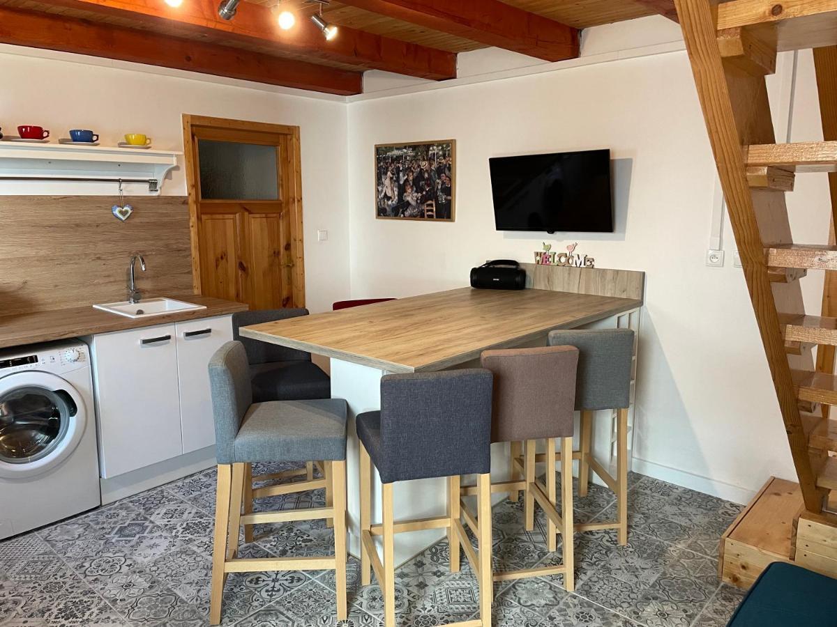 Apartmany Modry Dom Podhájska Eksteriør bilde